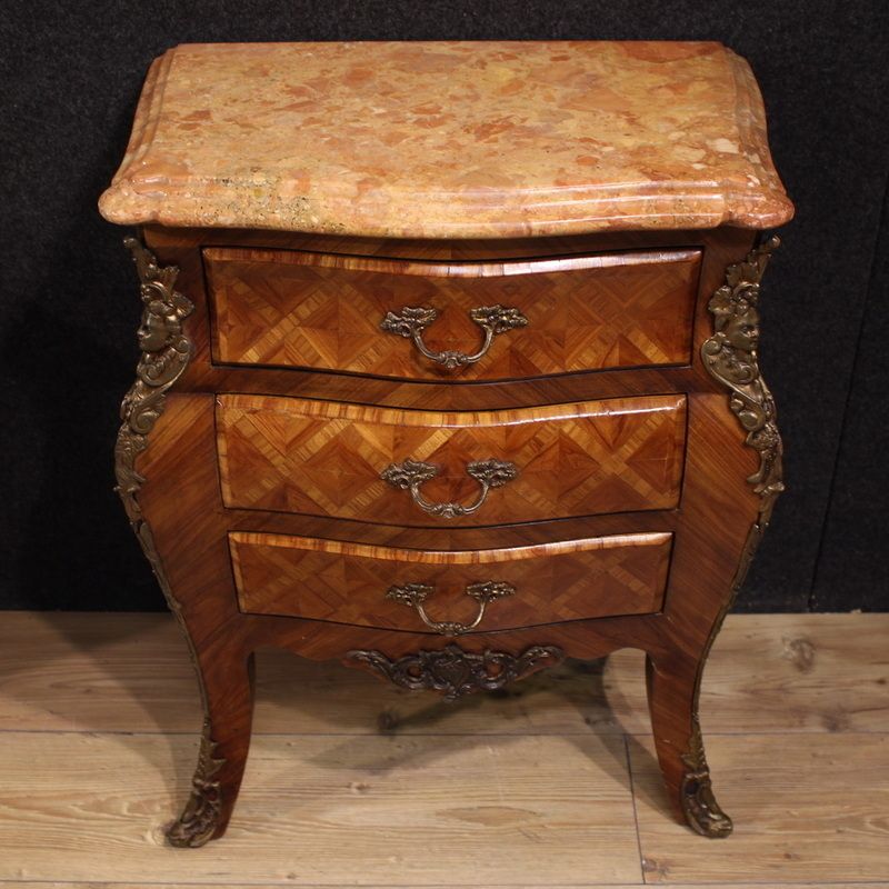 Paar Louis XV-stijl nachtkastjes, Frankrijk, 20e eeuw photo furniture