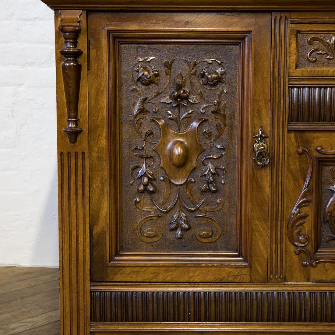 photo vinterior Victorian Pollard Oak Sideboard
