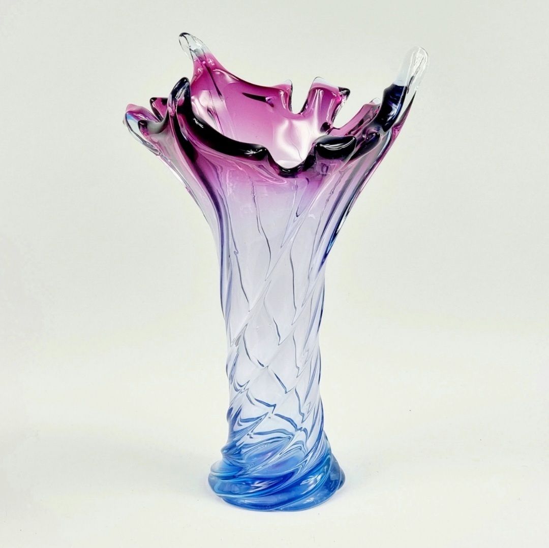 X.L. Mid Century Twisted Murano Glass Vase From Fratelli Toso, Italy, 1960s photo vinterior