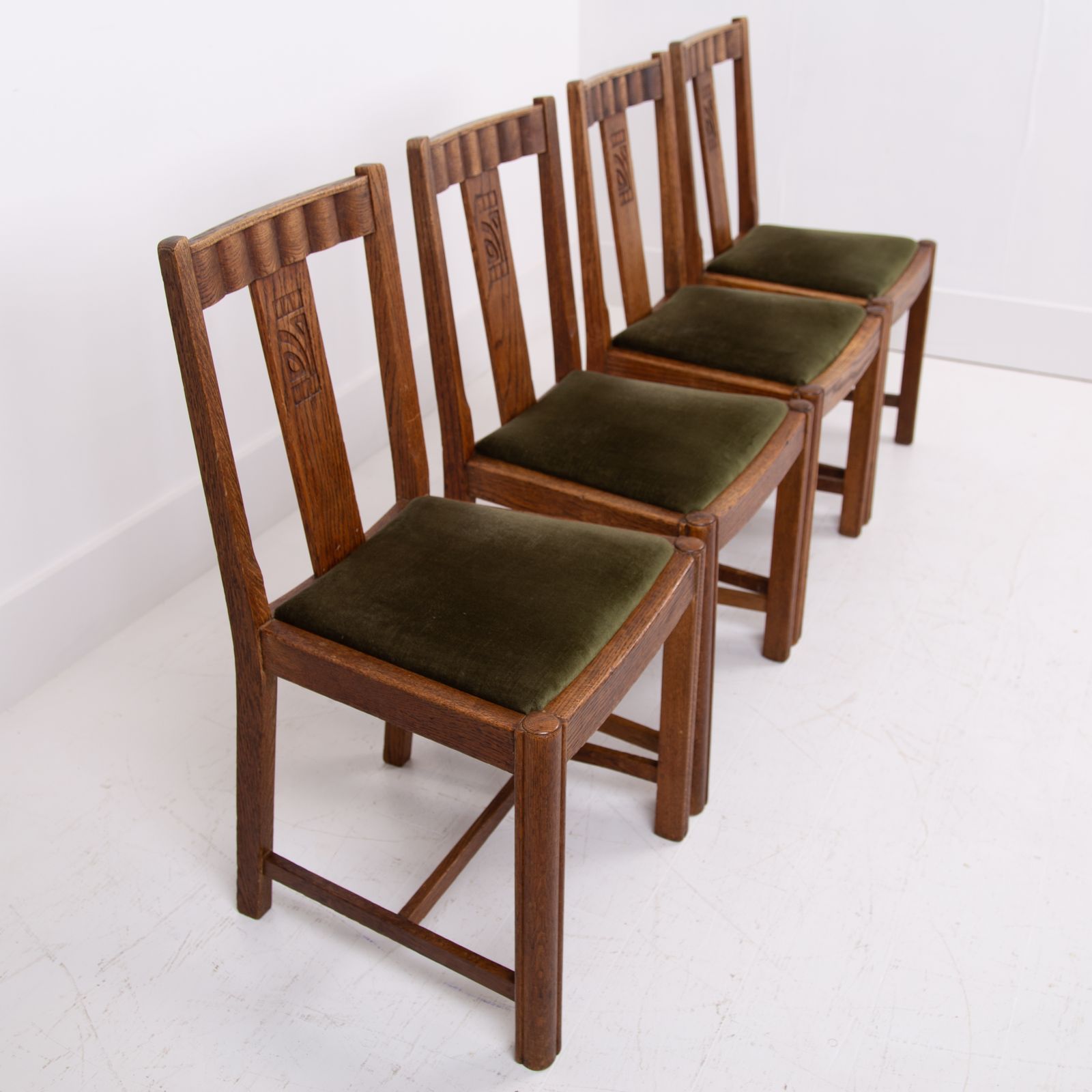 Art Deco Fine Set Of 4 English Oak Dining Chairs 1930s photo for sale