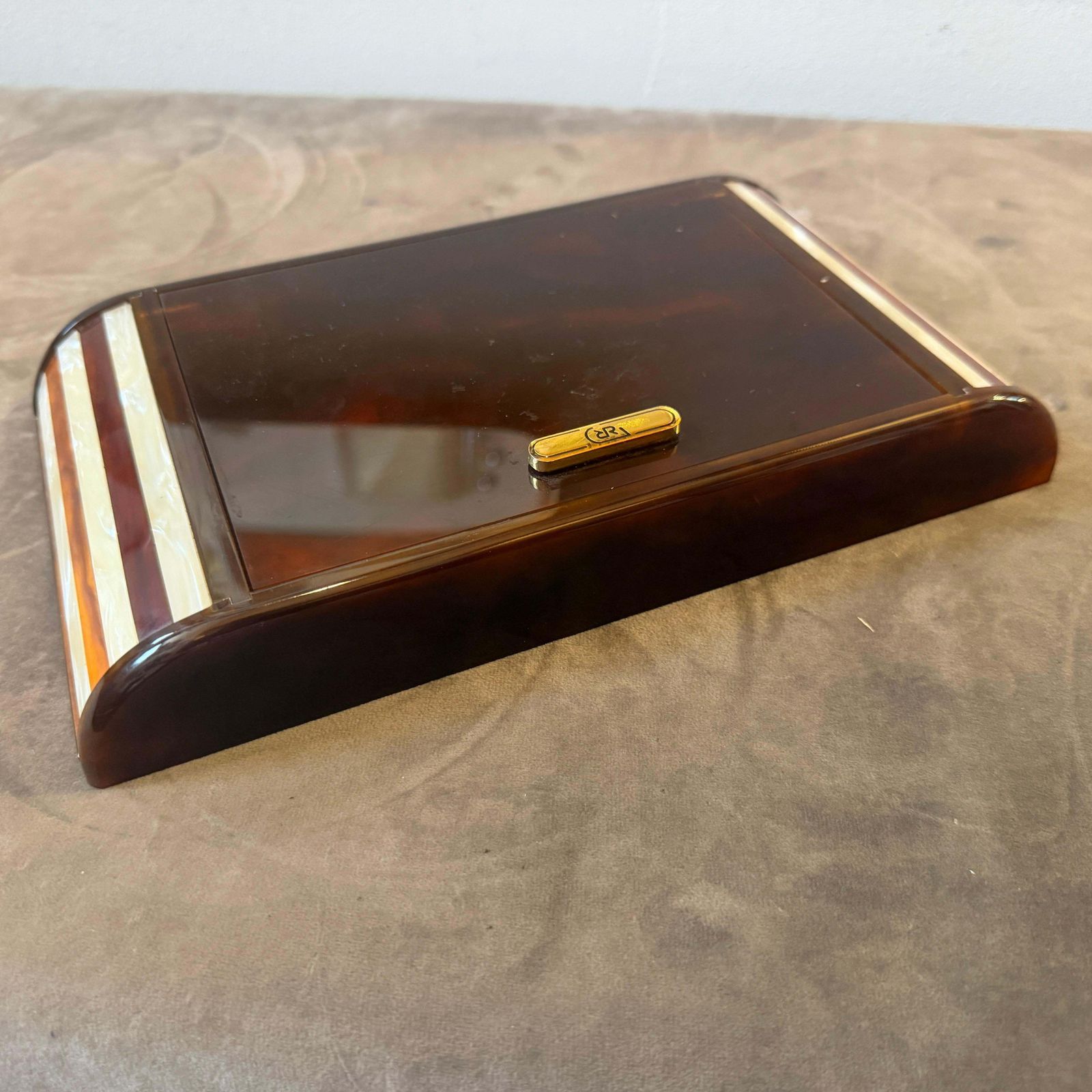 photo vinterior 1970s Mid Century Modern Faux Tortoiseshell Lucite Games Box By Renzo Romagnoli