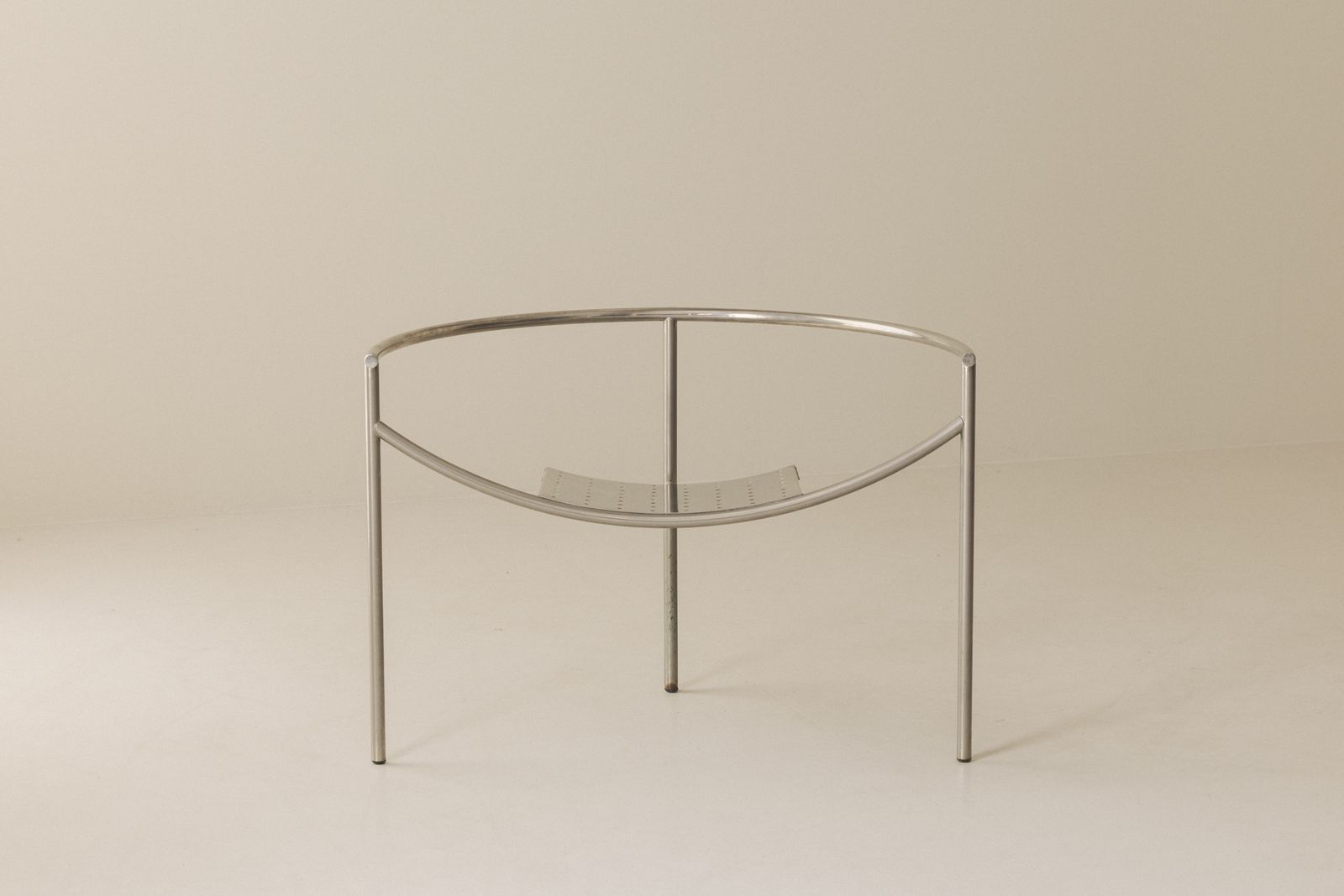 Iconische 'Dr. Sonderbar' fauteuil van Philippe Starck voor XO, Frankrijk 1983 photo furniture