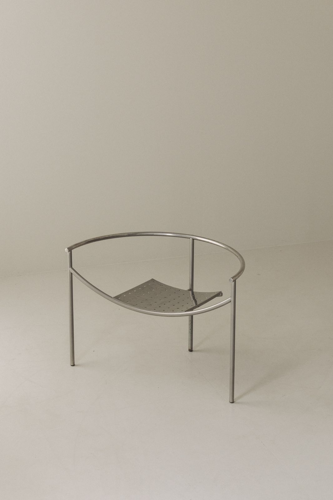 photo vinterior Iconische 'Dr. Sonderbar' fauteuil van Philippe Starck voor XO, Frankrijk 1983