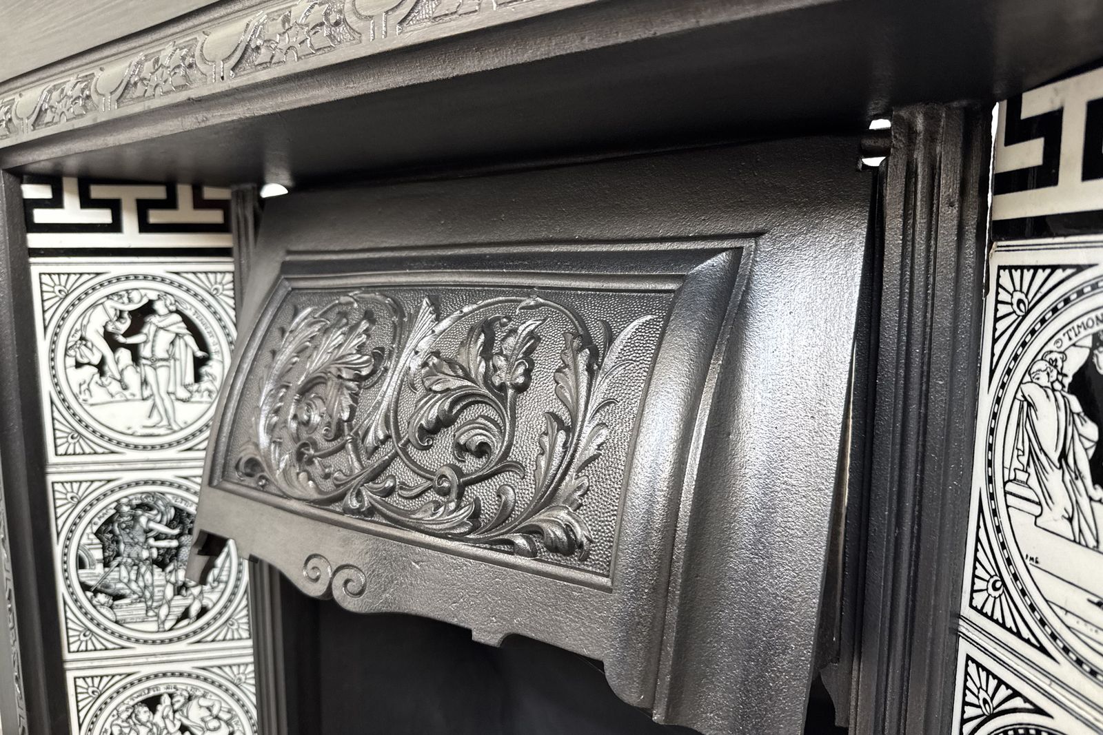 Reclaimed Victorian 19th Century Cast Iron & Tiled Fireplace Grate photo buy