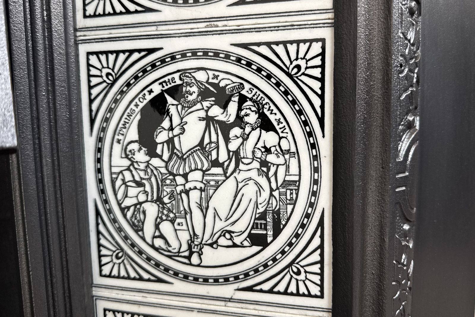1495.0 Reclaimed Victorian 19th Century Cast Iron & Tiled Fireplace Grate photo