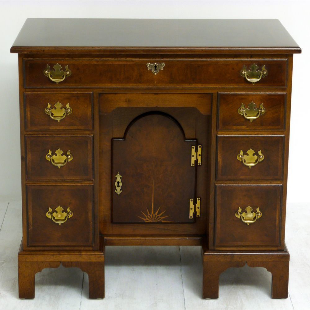 photo furniture Queen Anne Style Walnut Desk
