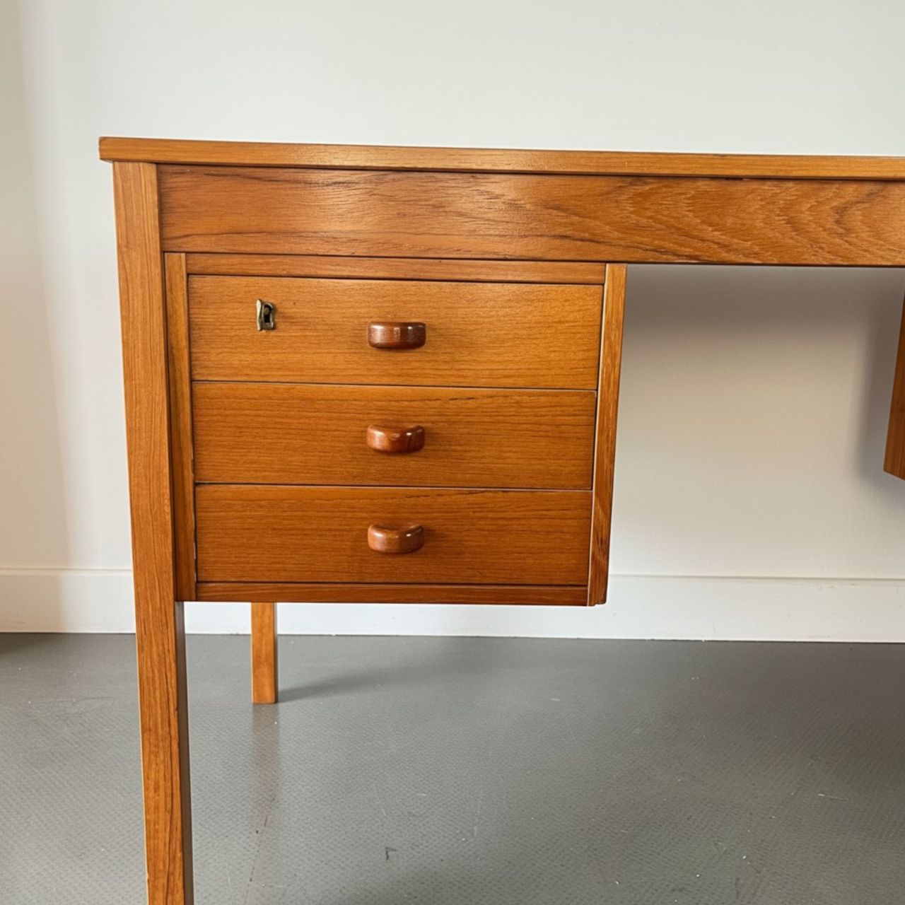 Midcentury Danish Teak Desk, Mid 20th Century photo Furniture