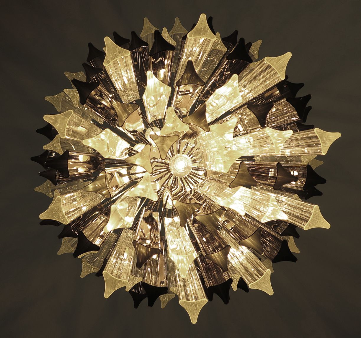 photo for sale Vintage Murano Chandelier – 107 Prism Triedri   Trasparent And Smoked