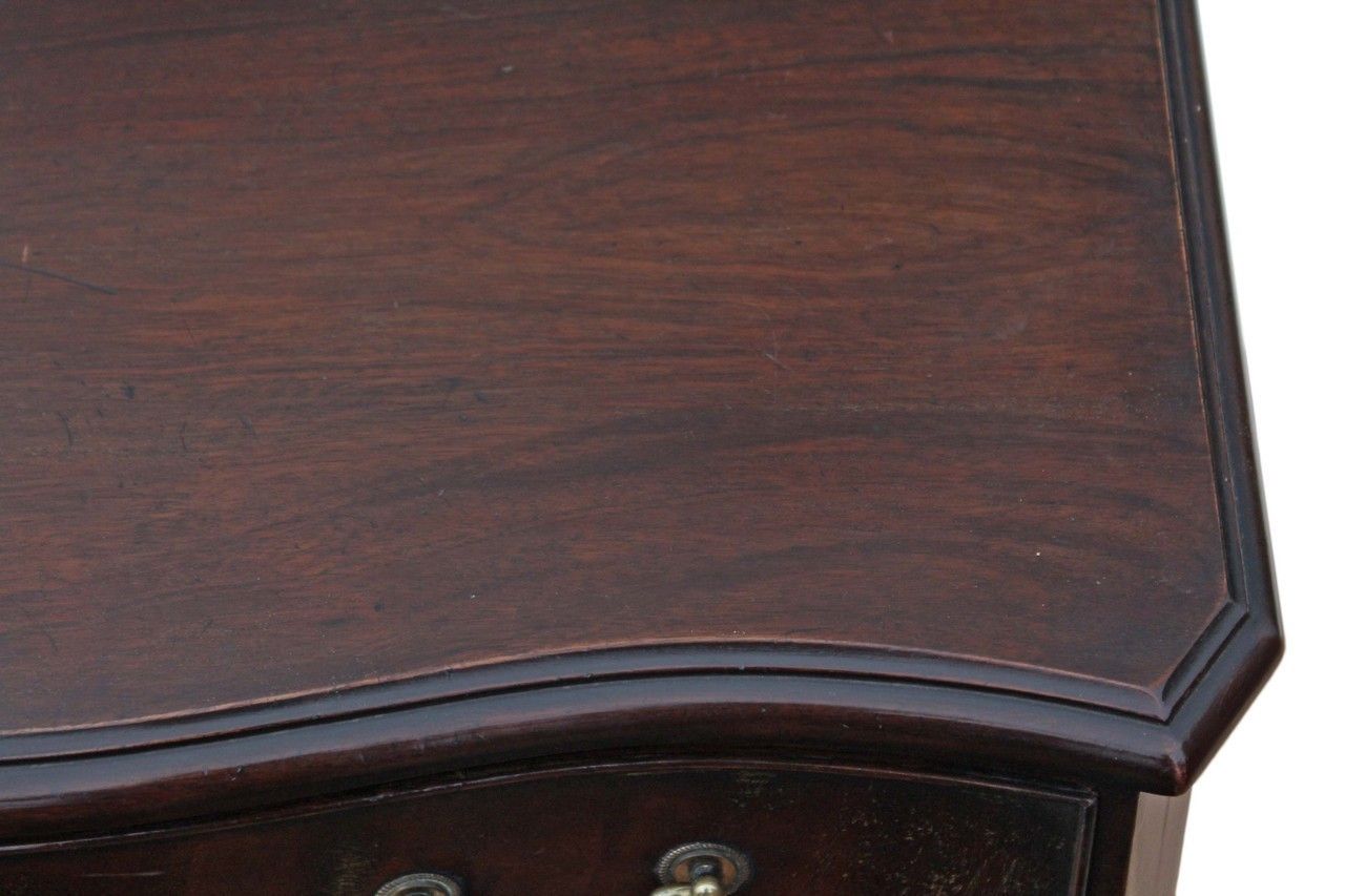 Georgian Revival Small Mahogany Serpentine Chest Of Drawers C1925. photo vinterior