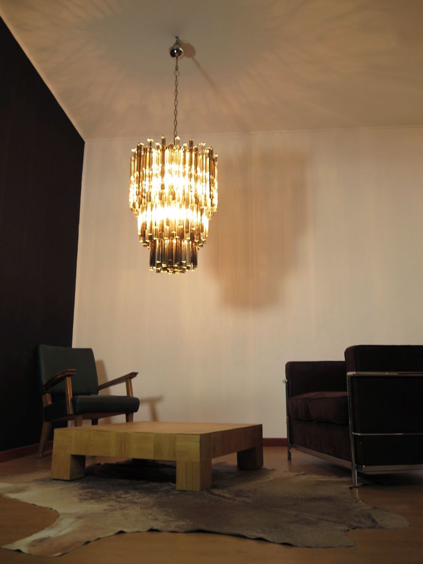 photo for sale Huge Murano Chandelier Trasaparent And Smoked Triedri – 184 Prism – Mariangela Model