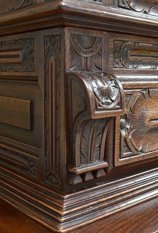 photo vintage Gothic Sideboard Two Corps Gothic Solid Walnut, Nineteenth