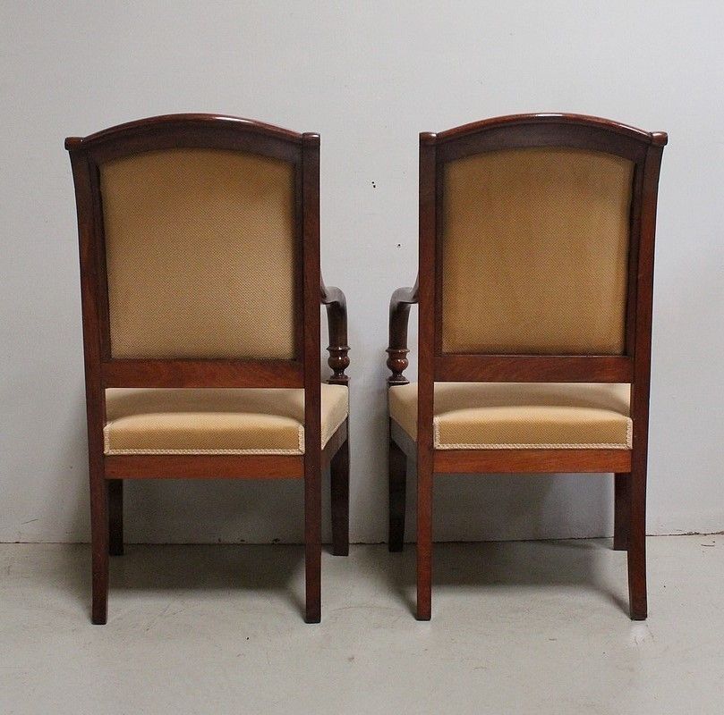 photo vintage Pair Of Cuban Mahogany Armchairs   Late Eighteenth / Early Nineteenth