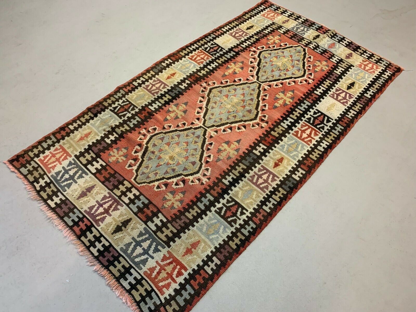 Vintage Turkish Kilim Kelim Rug 185x98cm Shabby, Country Home, Boho  Medium photo furniture