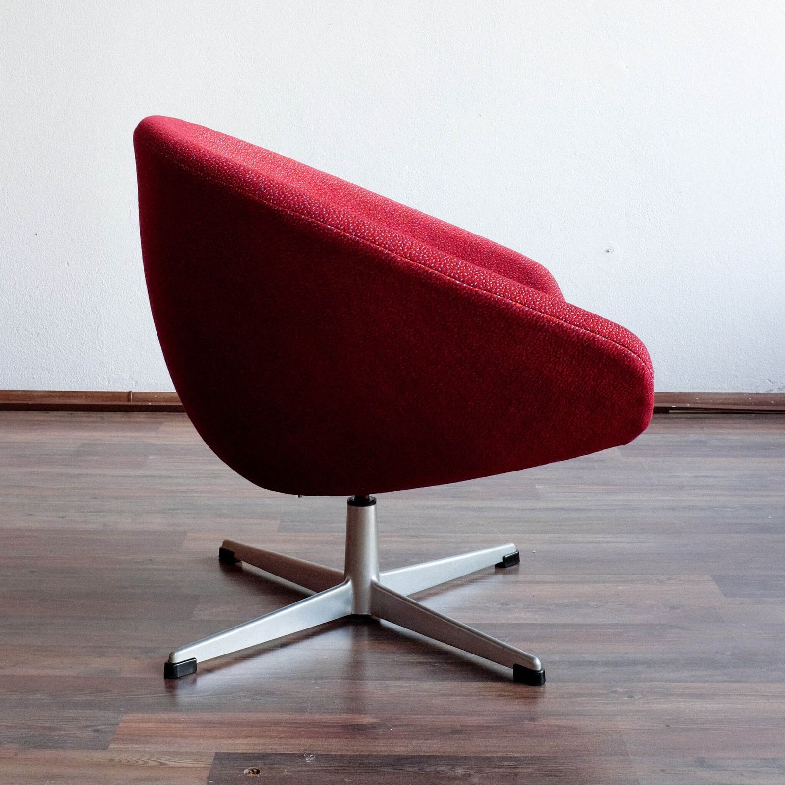 A Pair Of Vintage German Swivel Club Chairs, 1960s photo buy