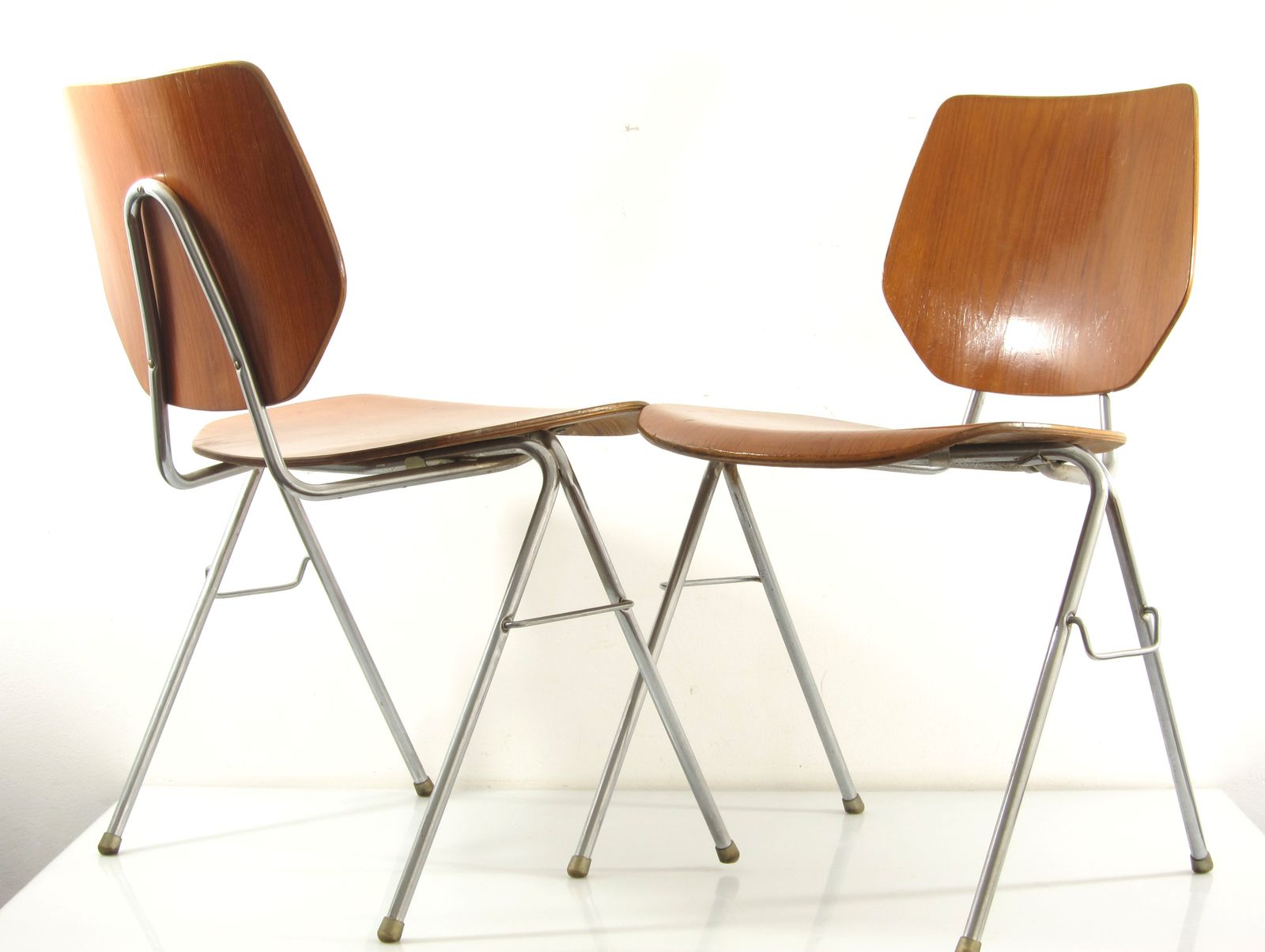 Danish Stackable Plywood Chairs, 1960 S photo vinterior