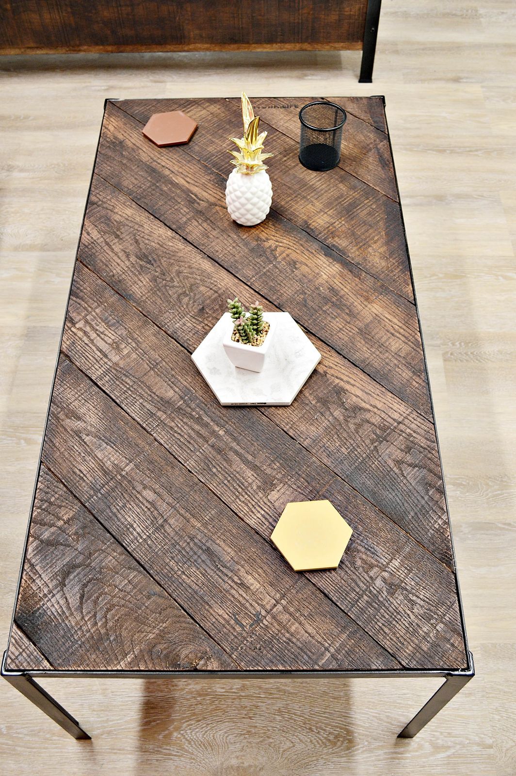 Angolo Character Oak Coffee Table