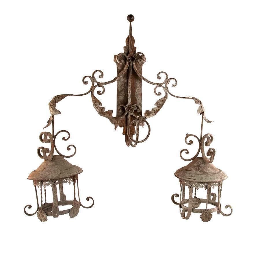 Decorative Vineyard Wall Light