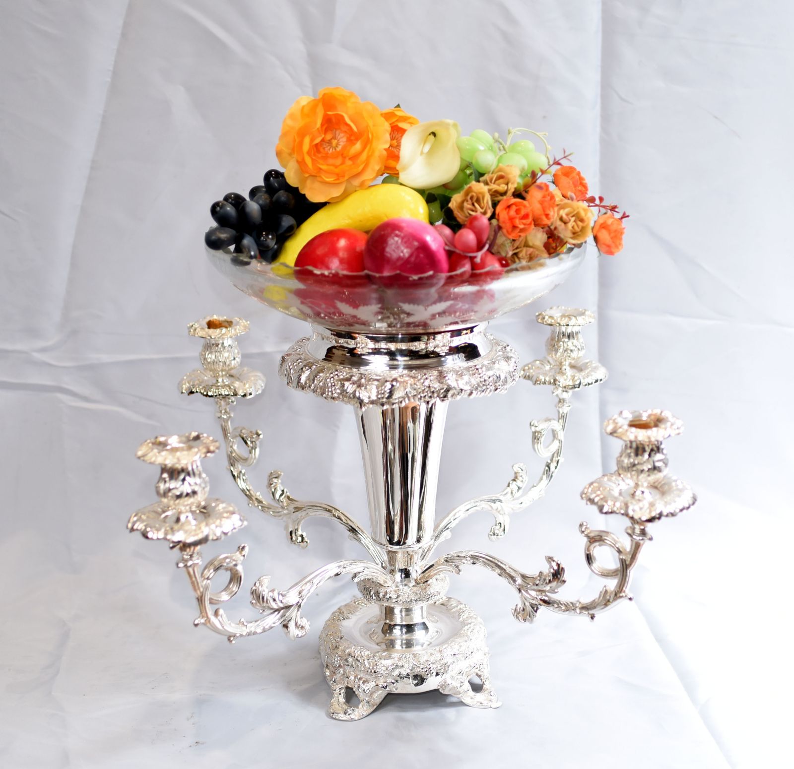 photo vinterior Sheffield Silver Plate Candelabra Centrepiece   Plated English Epergne