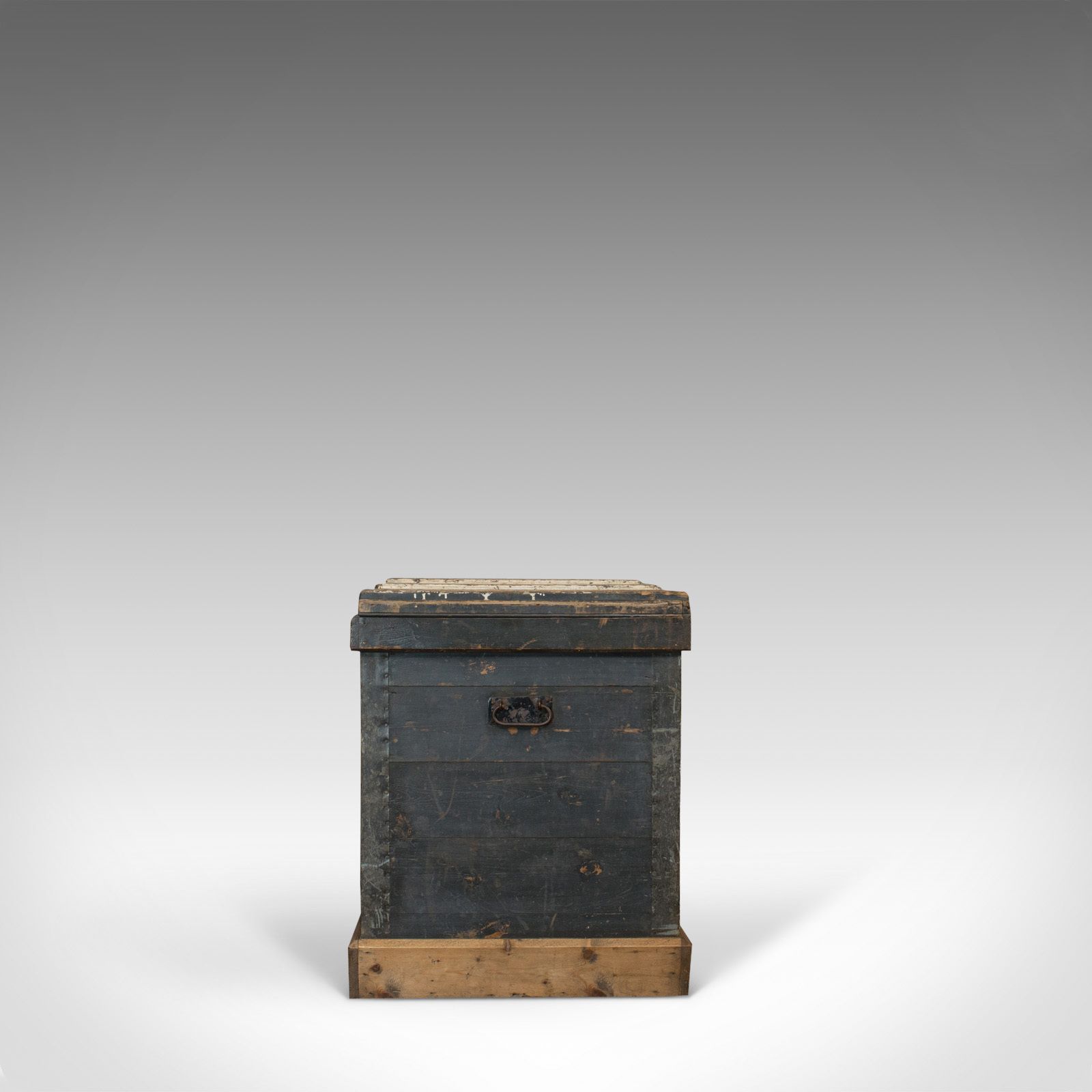 775.0 Antique Travel Trunk, English, Pine, Zinc Lined, Carriage Chest, Victorian photo