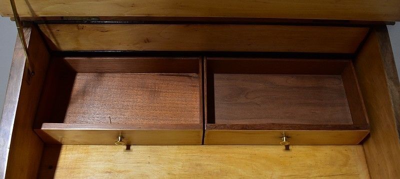photo vintage Small Davenport Walnut Desk, England, Victorian Period   19th Century