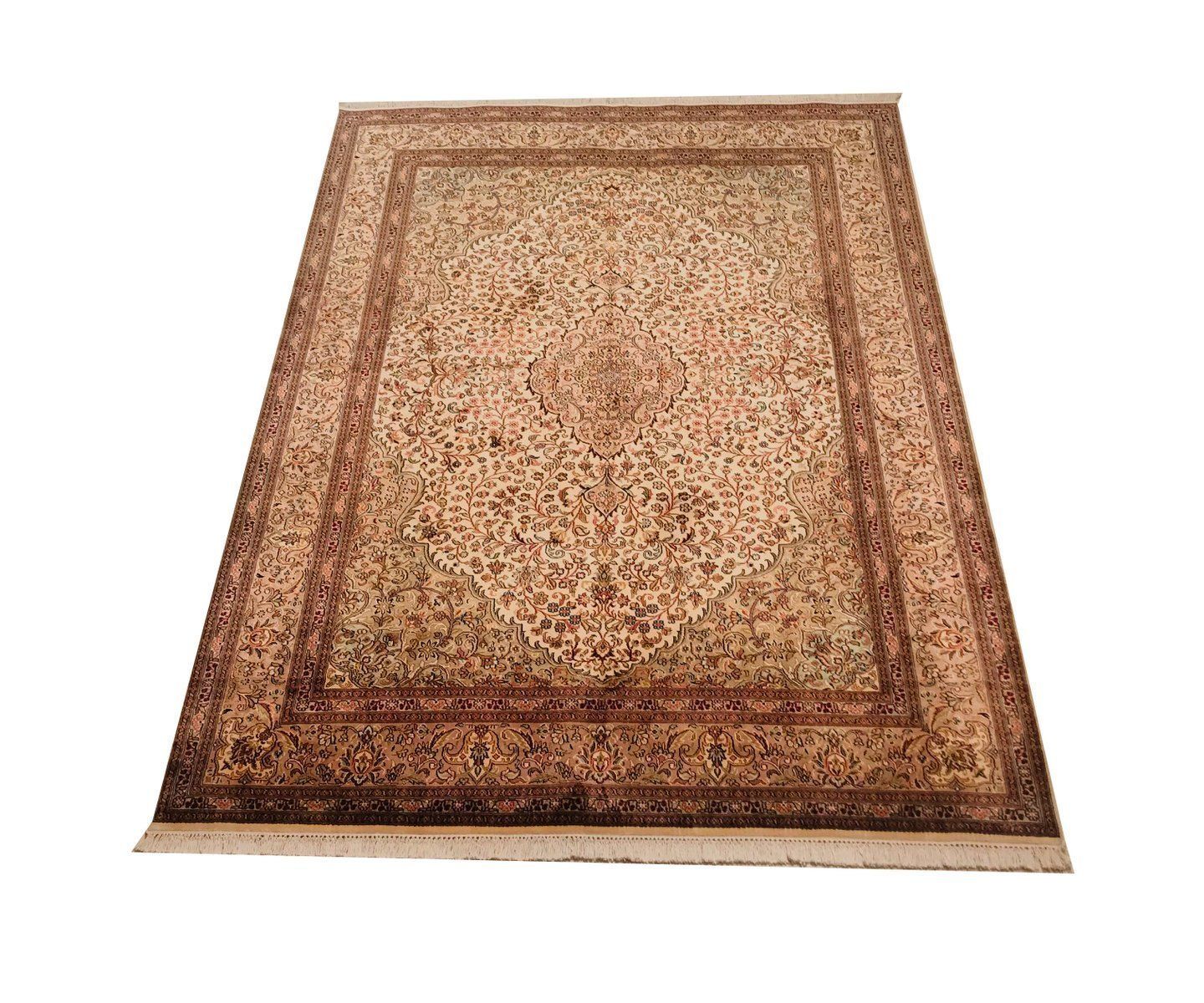 Alfombra Cashmere Carpet, 1954 photo furniture