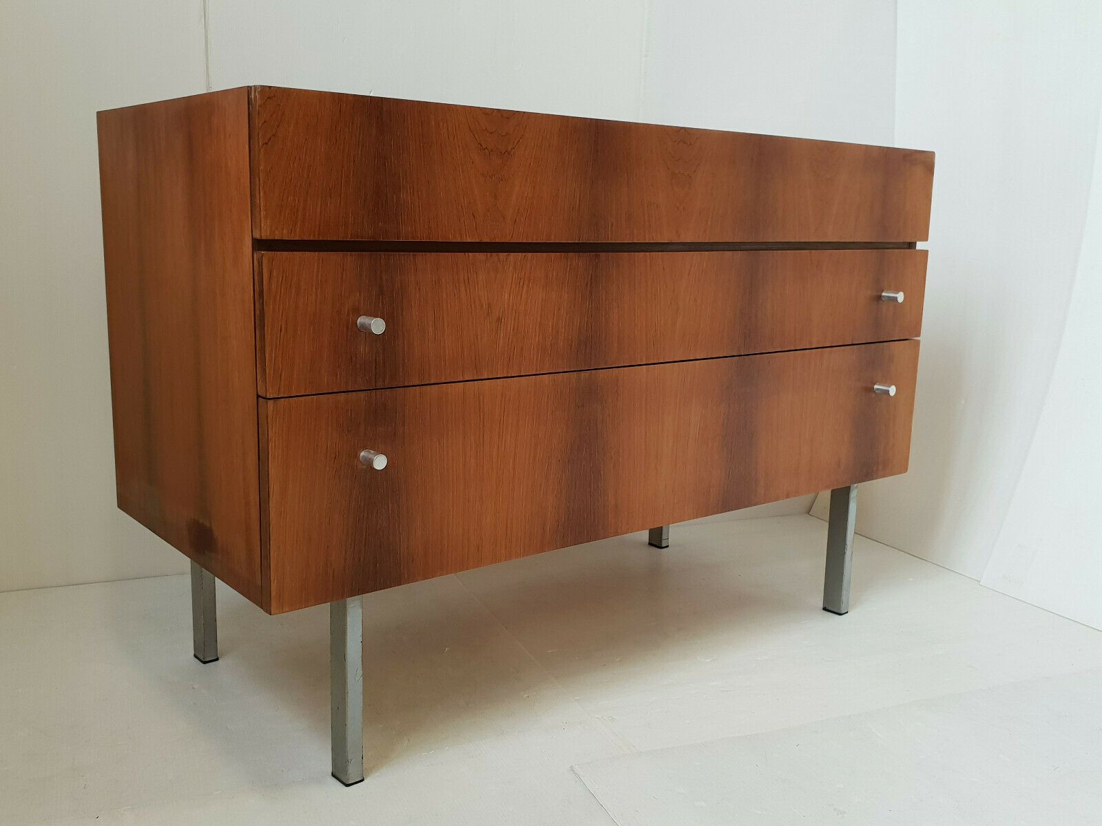 Prachtige Vintage Ladekast Uit 1960, Toegeschreven Aan André Monpoix – Tv Furniture, Jaren 1960 photo for sale