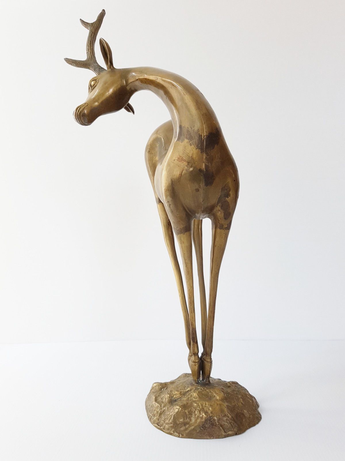 Opvallend Decoratief Hert/Antilope Figuur In Danspositie, Uitgevoerd In Goudkleurig Messing. Vintage, Ca. Jaren 1970. photo for sale