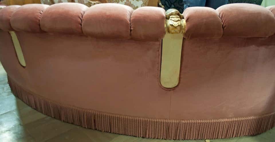 photo vinterior Midcentury Venetian Baroque Fancy Velvet Sofa With Two Armchairs, 1950s