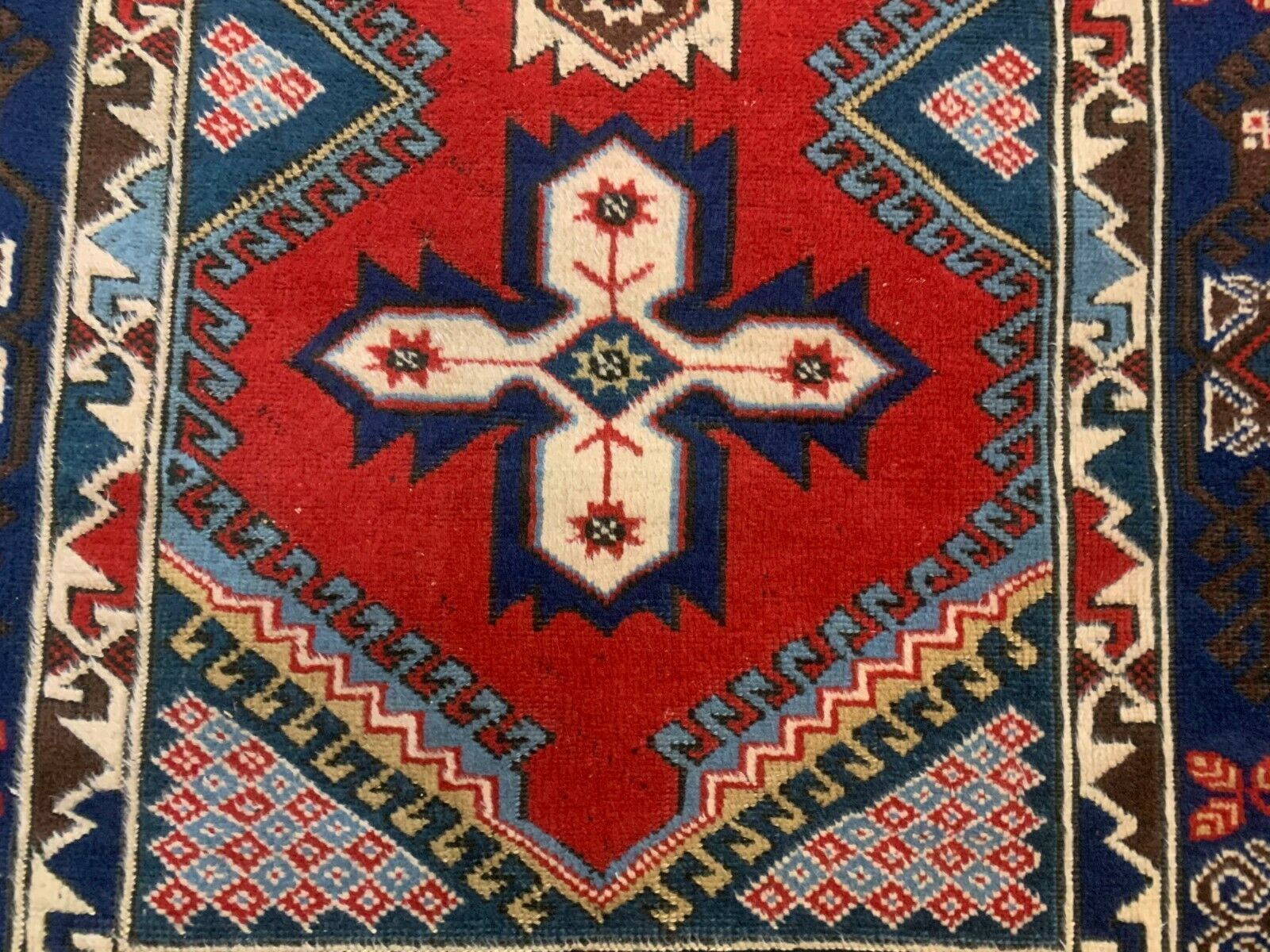 Turkish Tribal Rug Veg Dye 195x128 Cm Turkish Carpet photo 475.0