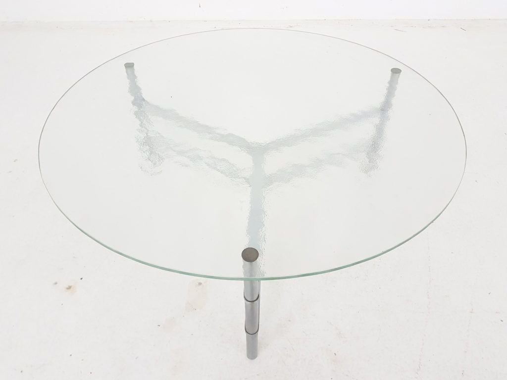 Mid Century Round Glass And Chrome Coffee Table photo 529.1519999999999