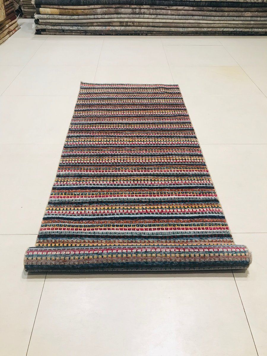 Vintage Middle Eastern Carpet, 1980s photo vinterior