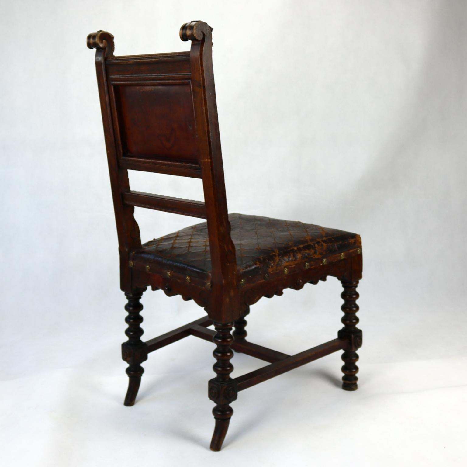 Reanaissance Revival Hand Carved Chair With Embossed Leather 19th Century photo vinterior
