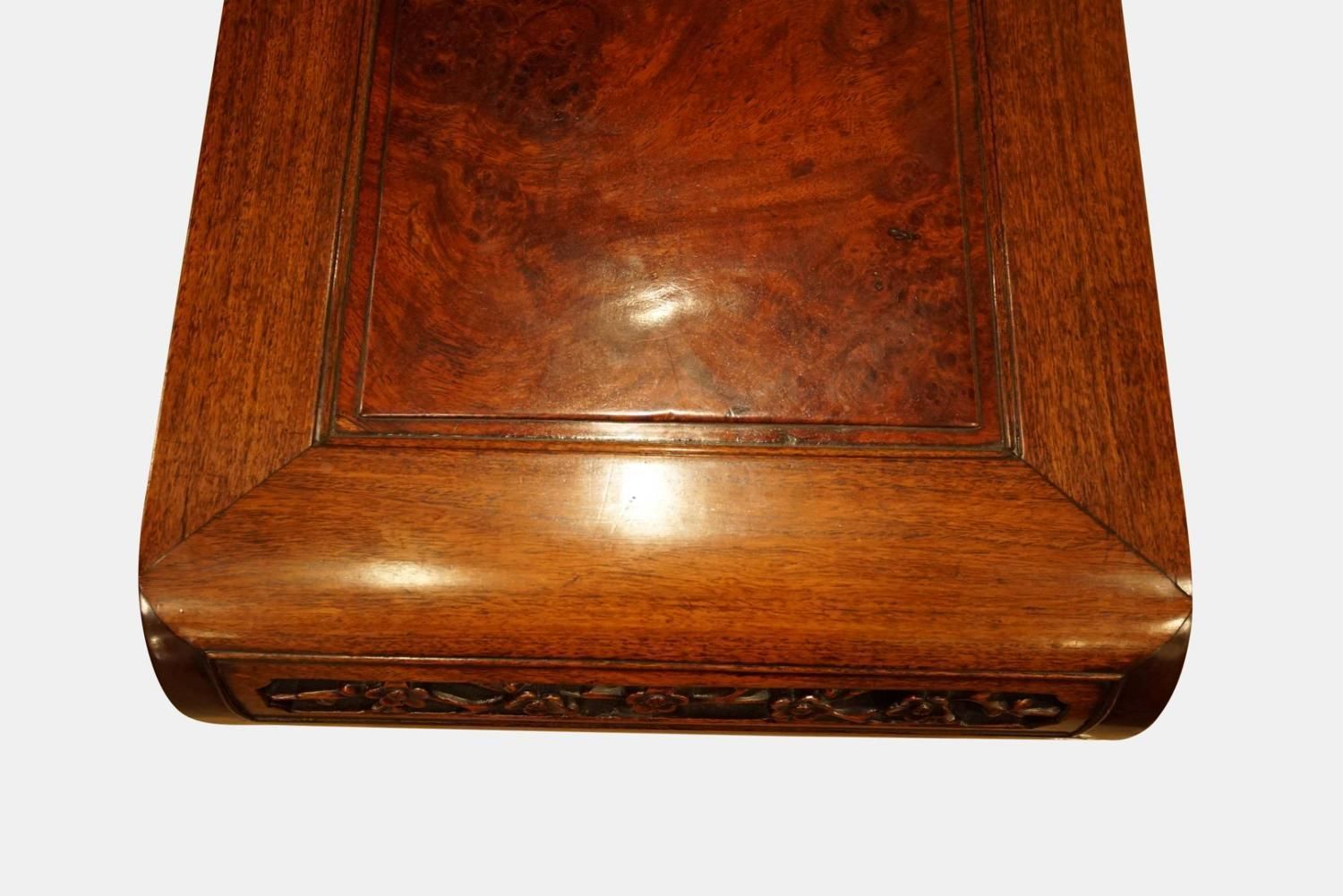 Chinese Hardwood Altar Table photo vinterior