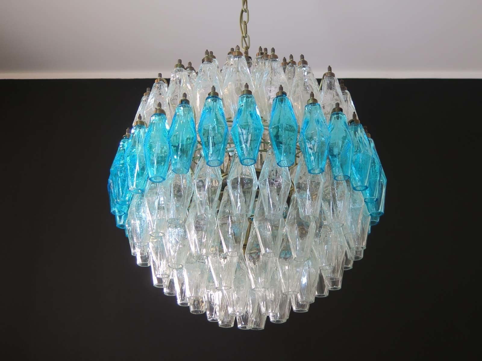 photo furniture Amazing Spherical Murano Poliedri Candelier   140 Poliedri Trasparent And Blue Acqua Marina