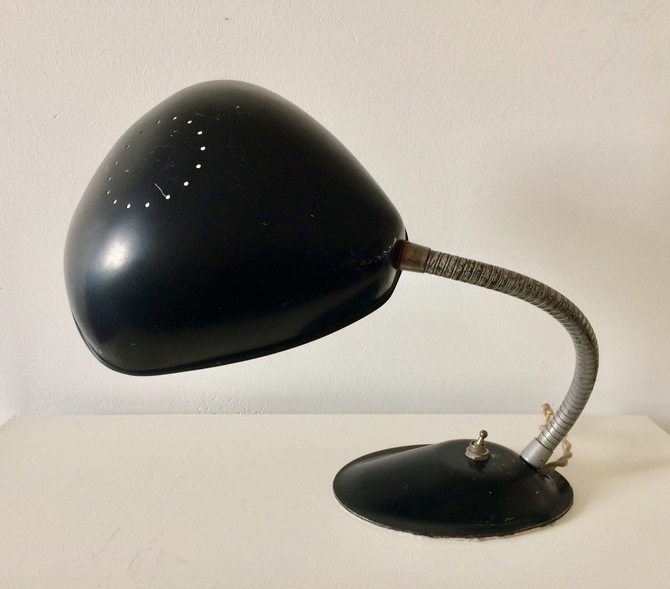 Eagle USA Design – Industriële Verstelbare Metalen Bureaulamp, Ca. Jaren 1940 photo vinterior