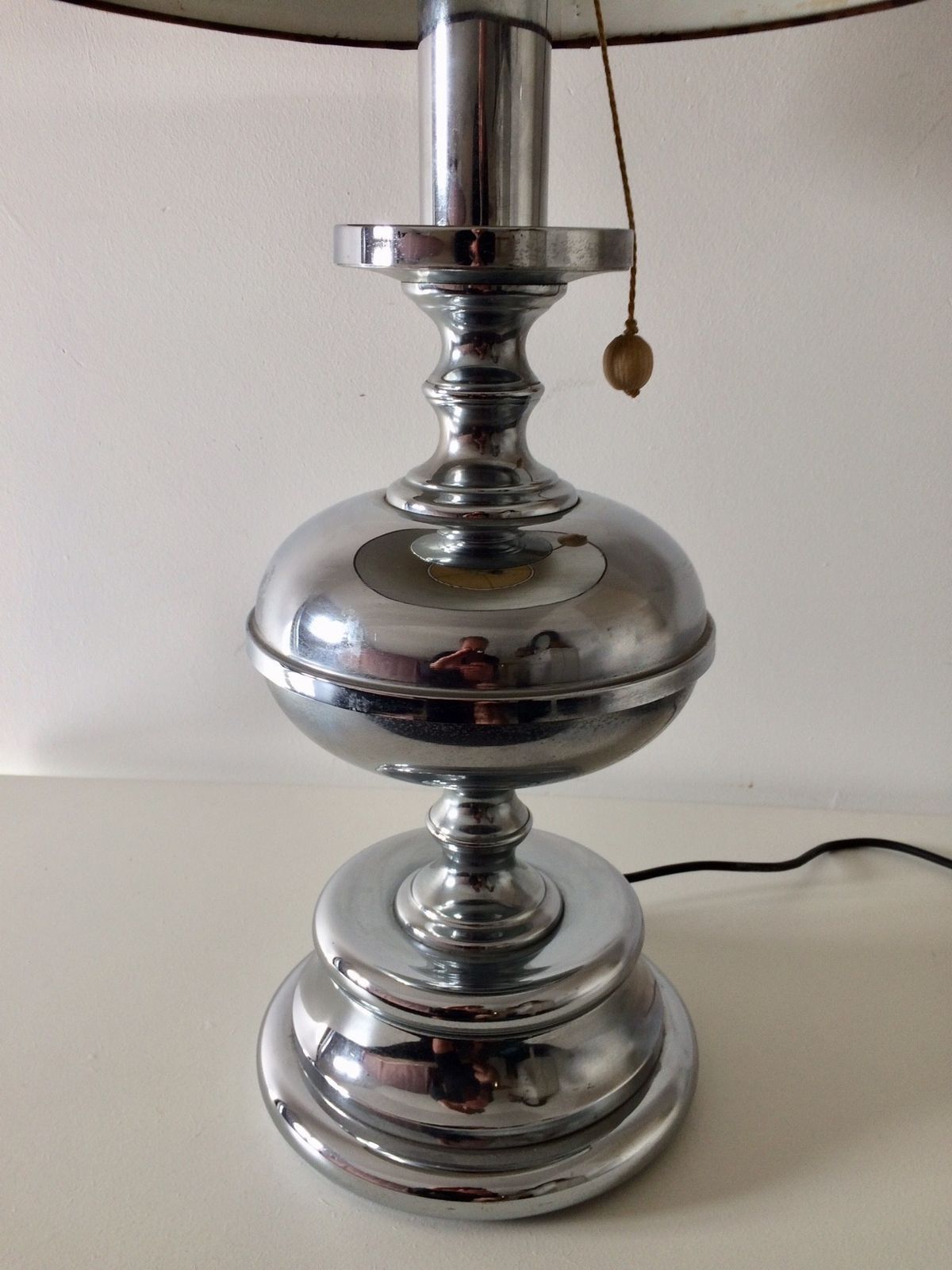 Mid Century Italiaans Design Jaren 1970 Xl Chromen Tafellamp Met Kap photo vinterior