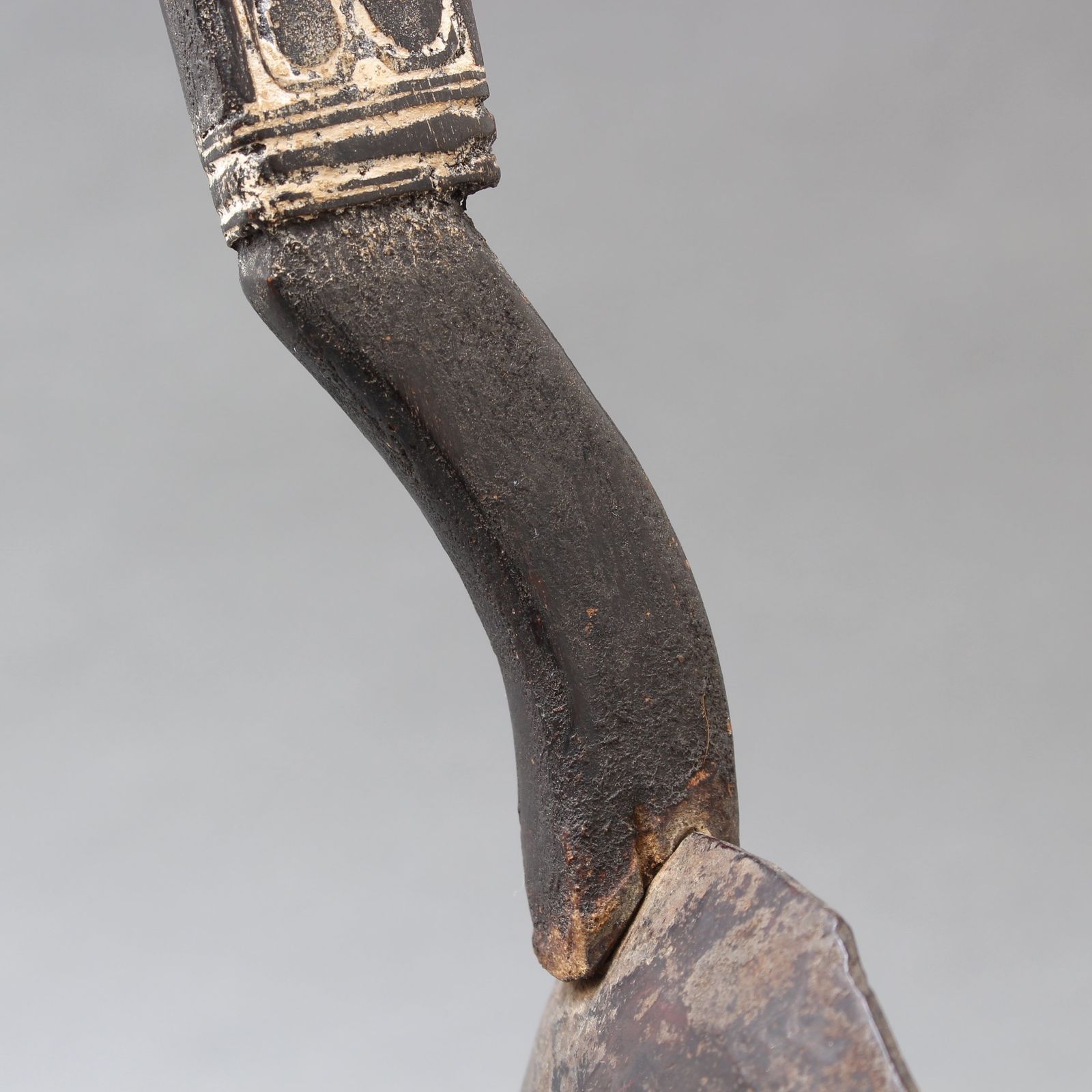 photo vinterior Ritual Ladle Of Wood And Coconut Shell From Timor Island, Indonesia (Circa 1950s)