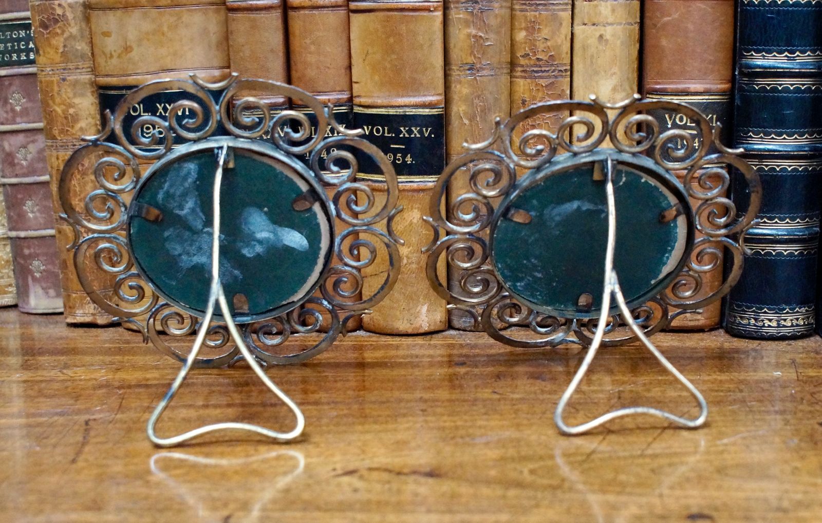 photo furniture Pair Of Victorian English Brass Ring Photos Frames