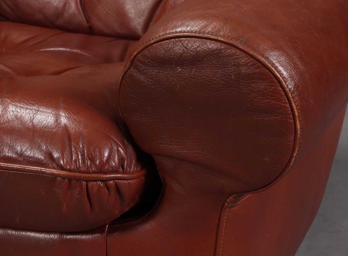 Fawn Leather Lounge Including A Sofa And Three Armchairs photo for sale