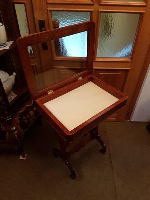 Showroom Table With Glass Tray  Excellent Condition photo for sale