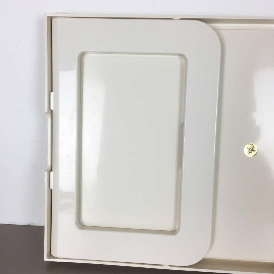 Luigi Massoni Minimalist Plastic White Bed Tray Element By Guzzini, Italy, 1980s photo vintage