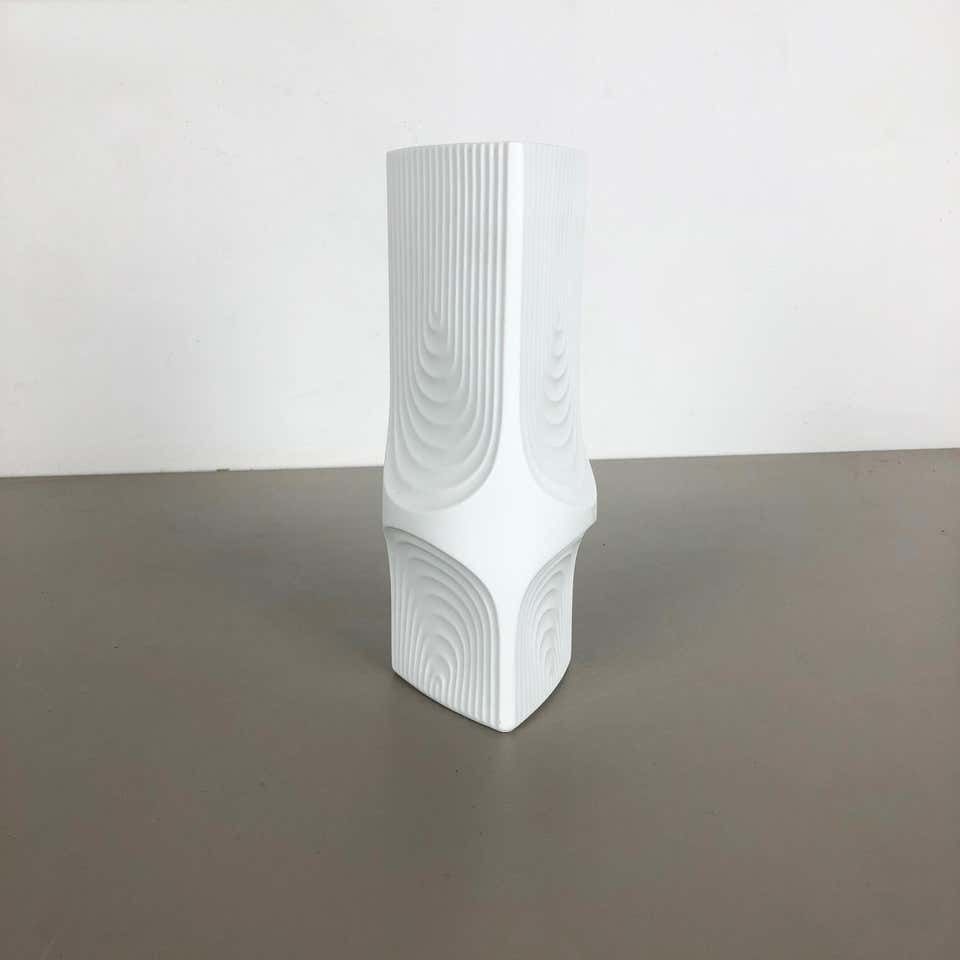 Original 1970s Op Art Biscuit Porcelain German Vase Made By Ak Kaiser, Germany photo furniture