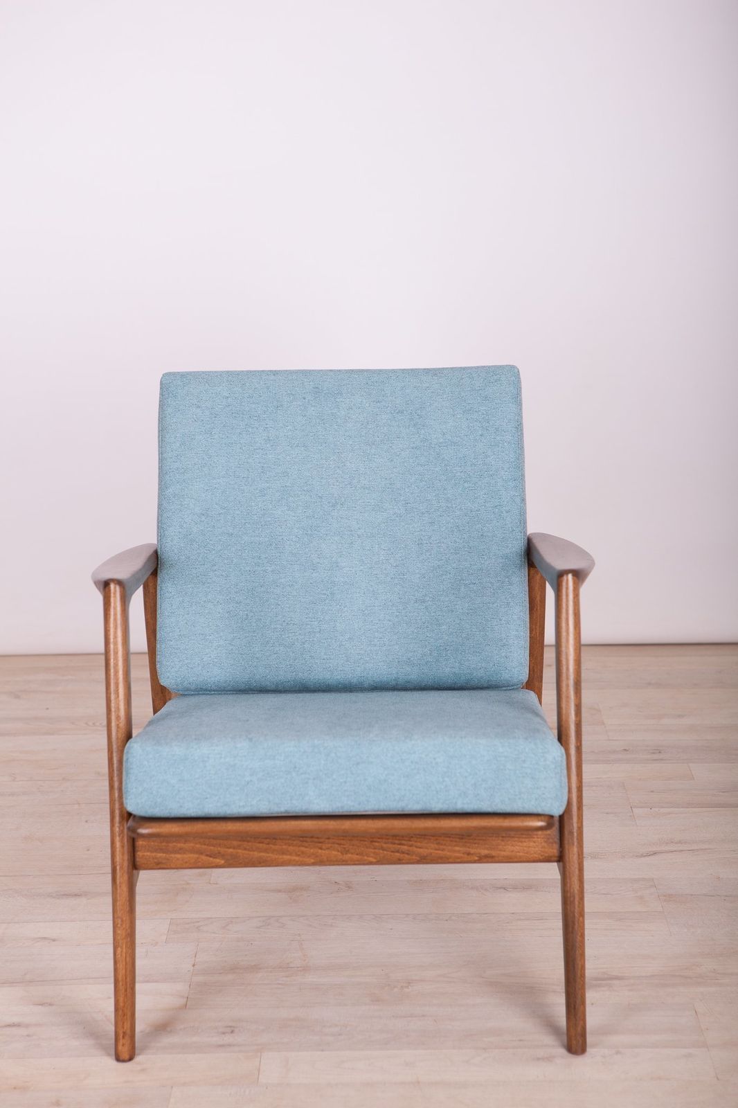 300 139 Armchair From Swarzędzka Factory, 1960s photo vintage