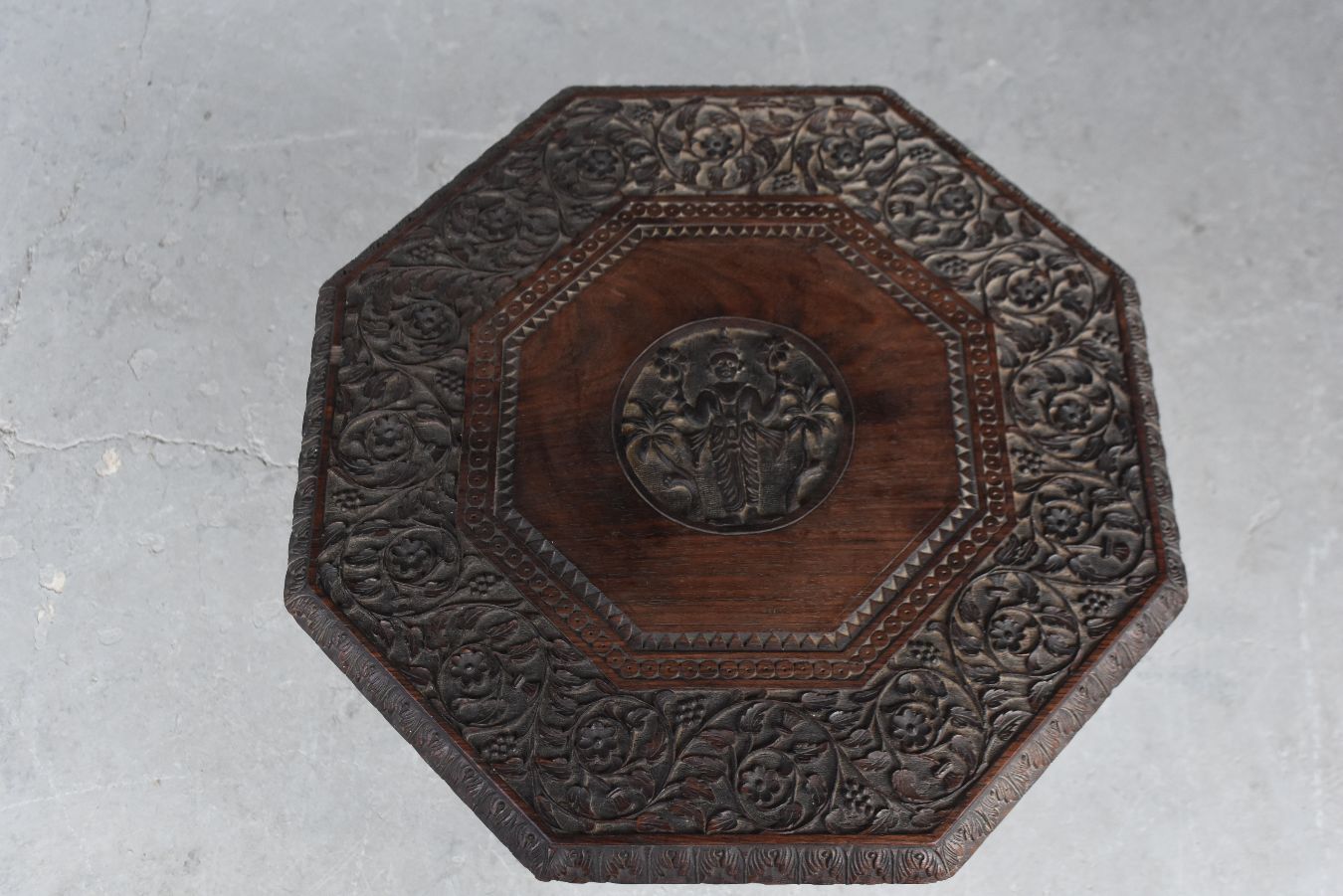 Indian Hexagonal Folding Pedestal Table Rosewood Late Nineteenth photo 934.0