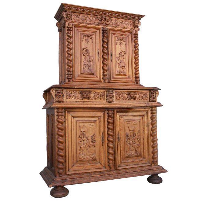 Two Shrunk Bodies In Walnut Louis Xiii Walnut