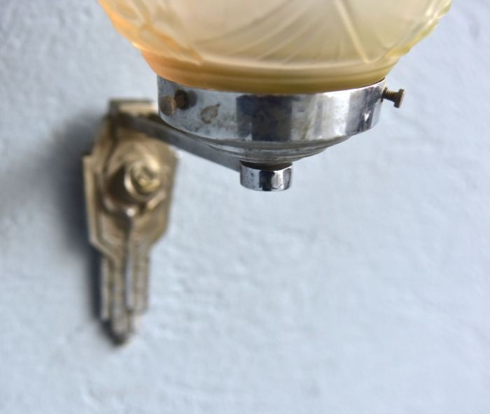 Art Deco Wall Light Stainless Steel And Glass With Rose Globe Decoration In Molded Glass 1930 photo buy