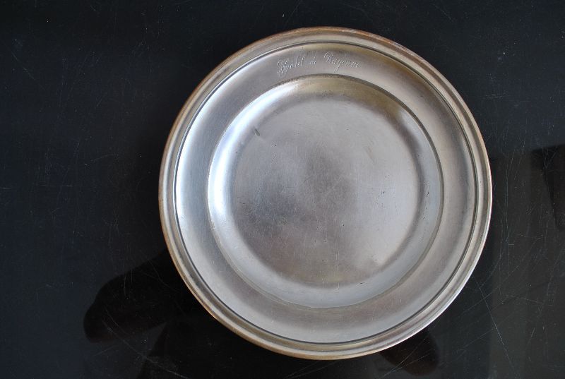 Silver Plated Round Dish Hotel De Bayonne Christofle photo furniture