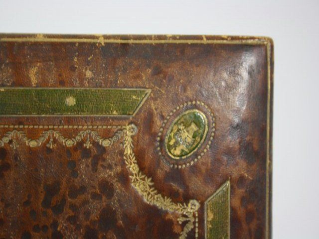 Jewelry Box In Decorated Leather photo Home Decor