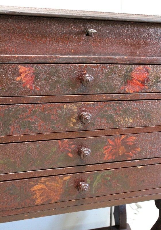 1197.89 Small Chest Of Drawer Furniture In Cracked Pine And Varnish   1920 photo