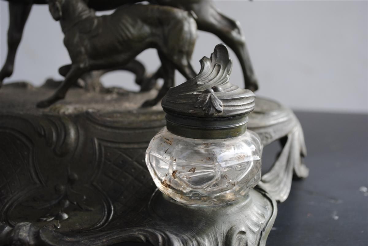 photo furniture Inkwell Regulates Xi Xth Century Horses